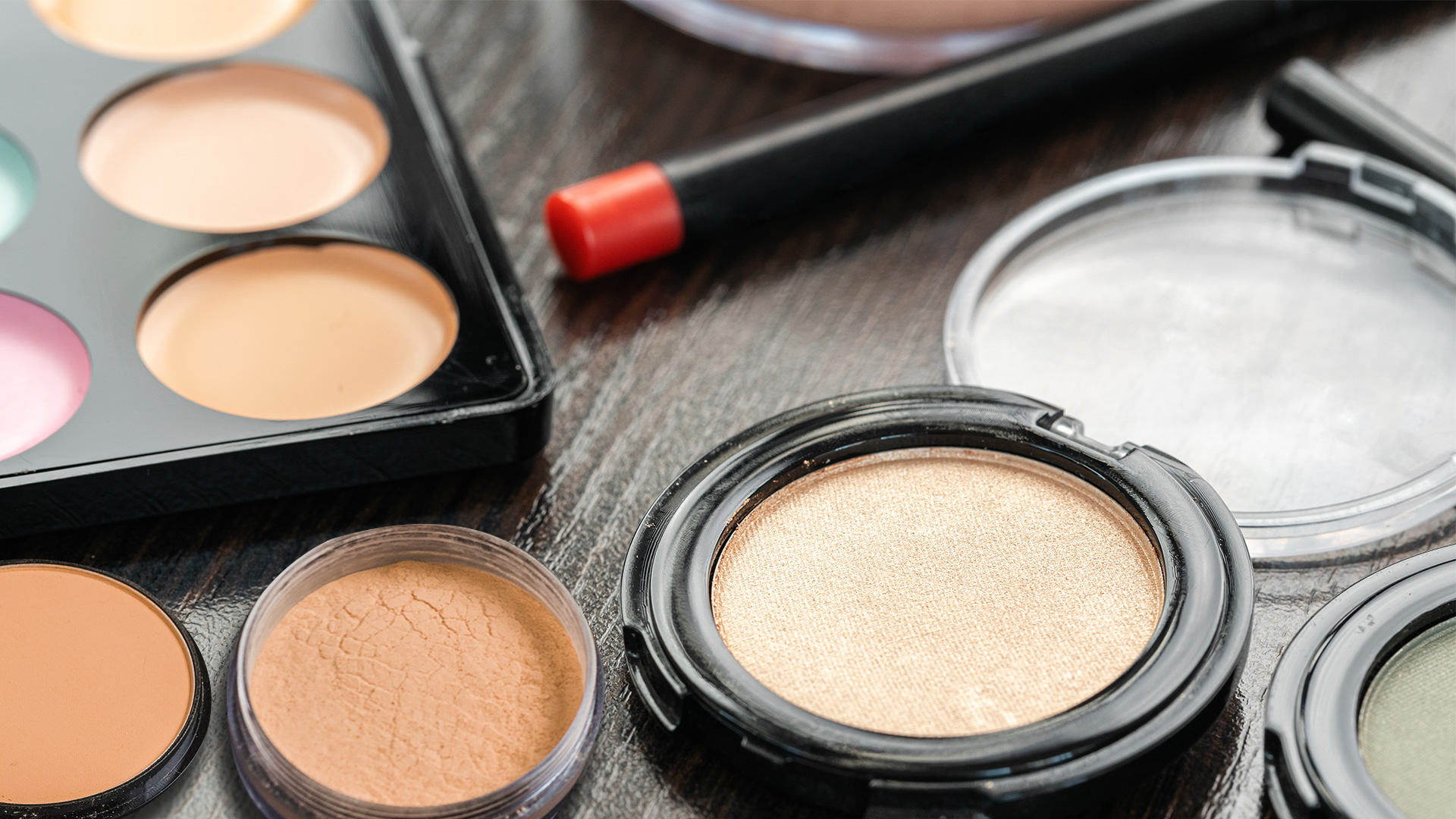 The Ultimate Beginner's Guide to Mineral Makeup